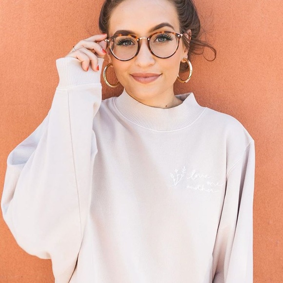 Kristin Made Love One Another Oversized Boyfriend Mock Neck Sweater Pullover - Picture 3 of 7